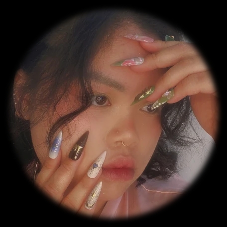 Photo of Selina, owner of The Dreamy Nails